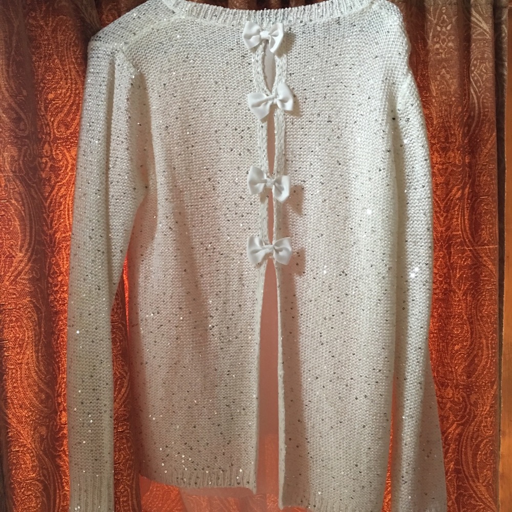 Bow-backed sequined sweater top